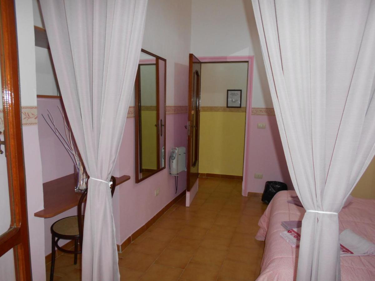 Robby'S House Bed & Breakfast Vico Equense Exterior foto