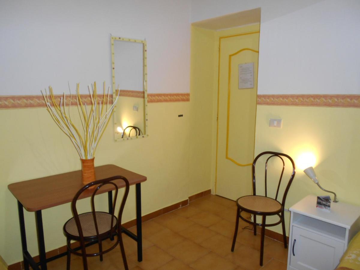 Robby'S House Bed & Breakfast Vico Equense Exterior foto